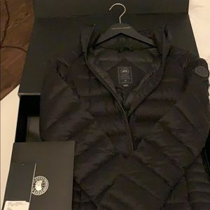 Canada goose jacket. Brand new. Only worn once.